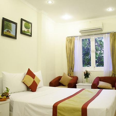 Hanoi Blue Moon Hotel Rum bild